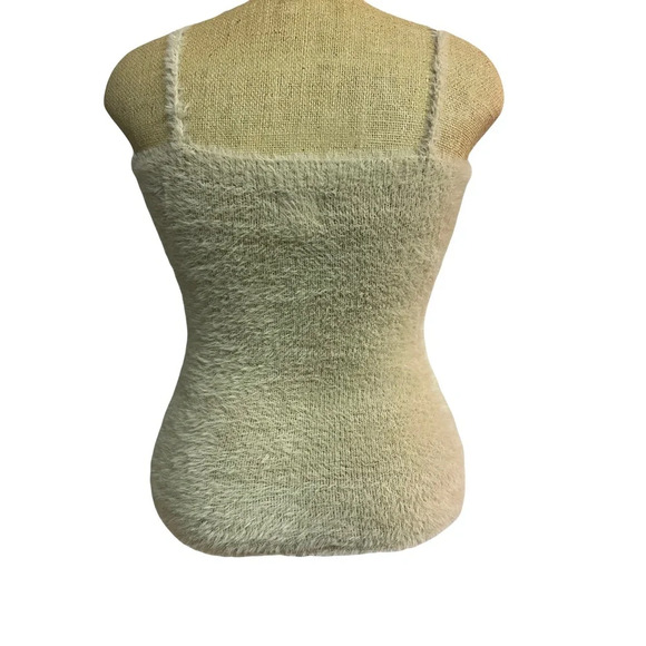 Sen fur tank. Size Large 
Good condition
Very sexy tank 
100% polymide - Picture 2 of 4